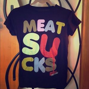 PETA “Meat Sucks” T-Shirt ❤️🐷